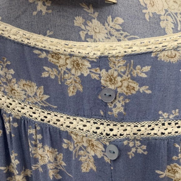 Tank top - Picture 3 of 4